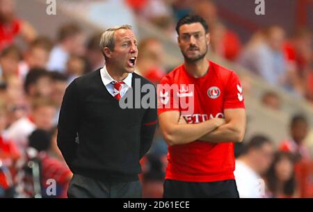 Charlton Athletic Caretaker Manager Lee Bowyer (links) und First Team Coach Johnnie Jackson Stockfoto