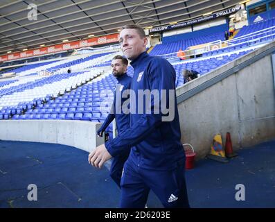 Trevor Matthew Pennington von Ipswich Town kommt vor dem Spiel an St. Andrew's Billion Trophy Stadium Stockfoto