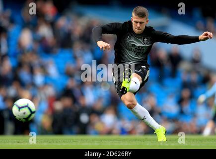 Burnleys Johann Gudmundsson beim Vorspiel-Warm-Up davor Der Beginn des Spiels Stockfoto