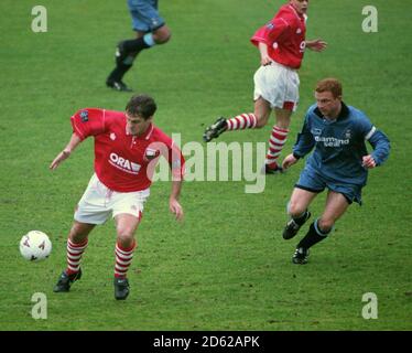 Action von Barnsley gegen Bradford City Spiel Stockfoto