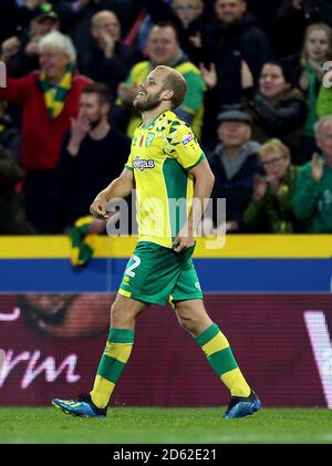 Teemu Pukki von Norwich City feiert, nachdem er seinen vierten Platz erreicht hat Ziel Stockfoto