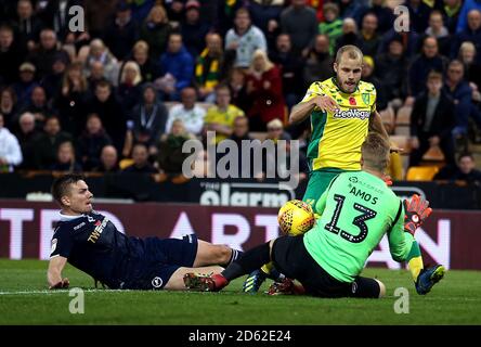 Teemu Pukki von Norwich City erzielt seinen vierten Tor Stockfoto