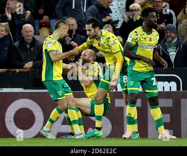 Teemu Pukki von Norwich City feiert, nachdem er seinen vierten Platz erreicht hat Ziel Stockfoto