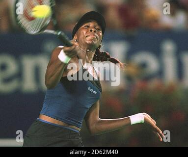 Venus Williams in Aktion während der Frauen Viertelfinale der Australian Open gegen Amanda Coetzer . Stockfoto