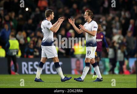 Tottenham Hotspur's Jan Vertonghen (links) und Harry Kane nach der Schlusspfiff Stockfoto