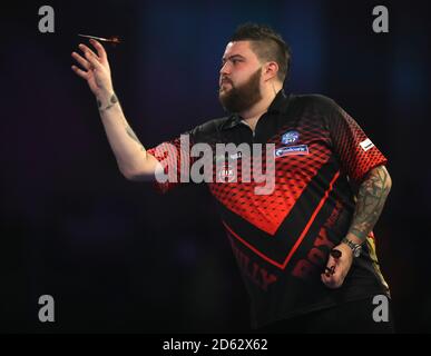 Michael Smith am siebten Tag der William Hill World Darts Championships im Alexandra Palace, London Stockfoto