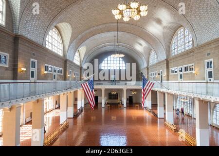 Ellis Island National Monument (USA National Park Service), dem Registry Room oder der Great Hall, NYC Stockfoto