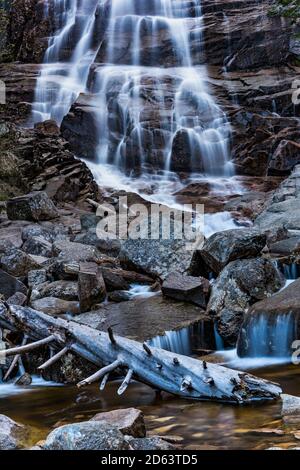 Arethusa Falls, Crawford Notch State Park, Carroll County, New Hampshire Stockfoto