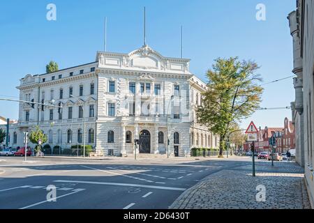Potsdam, Deutschland - 30. September 2020: Gebäude des Verwaltungsgerichts, das ehemalige Versicherungsgebäude, ein Architekturdenkmal eingetragen in t Stockfoto