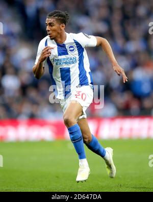 Brighton & Hove Albion's Bernardo in Aktion während der FA Halbfinale im Wembley Stadium Stockfoto