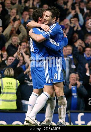 Chelseas Frank Lampard (rechts) feiert sein Tor. Stockfoto