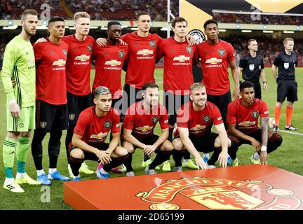 David de GEA, Marcos Rojo, Scott McTominay, Aaron Wan-Bissaka, Nemanja Matic, Victor Lindelof, Anthony Martial (vorne links nach rechts), Andreas Pereira, Juan Mata, Luke Shaw und Marcus Rashford posieren vor dem Anpfiff für ein Foto Stockfoto