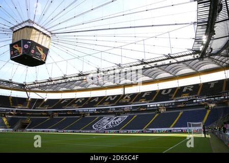 Allgemeiner Blick auf die Commerzbank-Arena vor der Partie zwischen Eintracht Frankfurt und Arsenal Stockfoto