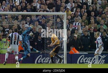 Kevin Phillips von West Bromwich Albion erzielt das erste Tor Stockfoto