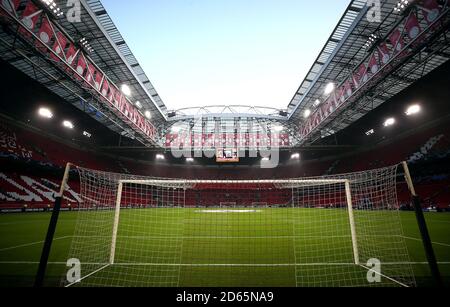 Allgemeiner Blick von innen auf das Stadion vor dem Spiel Stockfoto