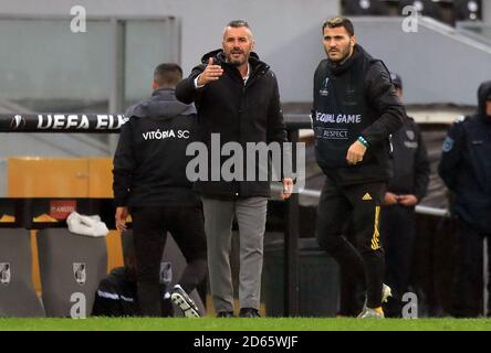 Vitoria Guimaraes Manager Ivo Vieira Gesten auf der Touchline Stockfoto