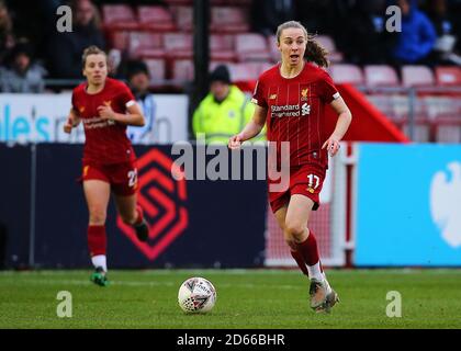 Liverpools Niamh Charles bringt den Ball nach vorne Stockfoto