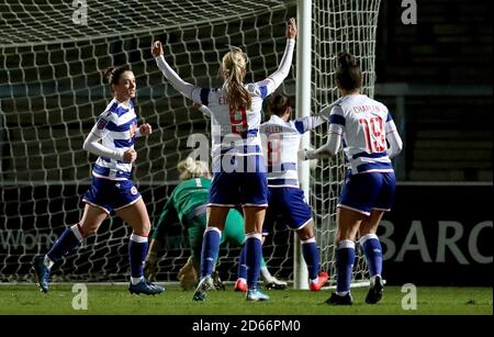 Reading's Jade Moore feiert, nachdem sie ihre Seiten erstes Tor des Spiels erzielt hat Stockfoto