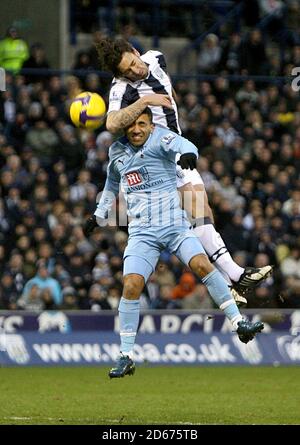 West Bromwich Albions Marek Cech und Tottenham Hotspur's Aaron Lennon Kampf um den Ball Stockfoto