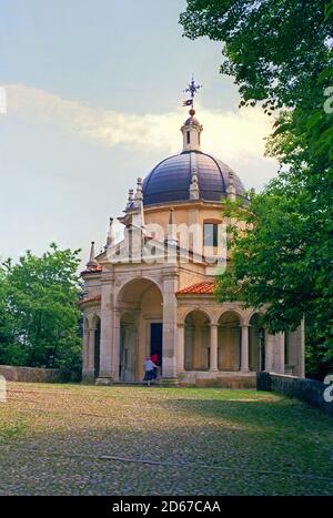 Varese. Die Heilige Straße und die Kapellen.vierte Kapelle: Darstellung von Jesus im Tempel. Stockfoto