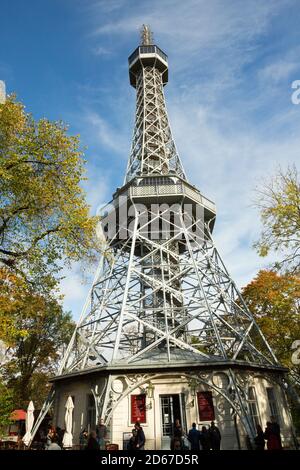 Petřín Aussichtsturm in Prag, Stockfoto