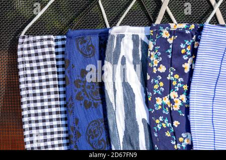 Verschiedene Tuch Gesichtsmasken Stockfoto