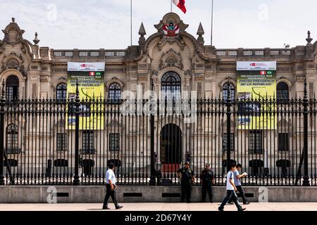 Plaza Mayor und Regierungspalast, Plaza de Armas, 'Plaza de Armas de Lima', Lima, Peru, Südamerika Stockfoto