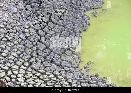 Des Teufels Bad, Waiotapu Thermal Wonderland, Rotorua, Nordinsel, Neuseeland Stockfoto