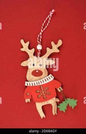 Holzreindeer Weihnachtsbaumschmuck Stockfoto