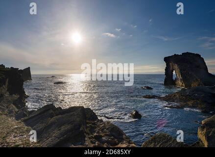 Felsformation bekannt als Gada Stack auf Insel Foula, Shetlands, Schottland, Vereinigtes Königreich, Europa Stockfoto