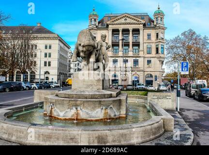 Geiserbrunnen am Burkliplatz. Zürich, Schweiz Stockfoto