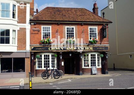 KRONE UND ANKER, HOHES ST, WINCHESTER. Stockfoto