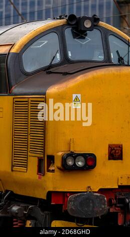 Klasse 37 Diesel 37610 von Direct Rail Services in Carlisle Station Stockfoto