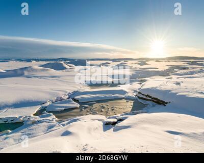 Skaftafelljoekull Gletscher im Vatnajoekull NP im Winter. Der gefrorene Gletschersee mit Eisbergen. europa, nordeuropa, skandinavien, island, Stockfoto