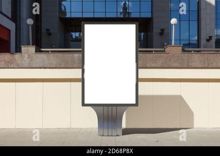 Werbung Plakatwand Stand Mock up auf der Straße. Stockfoto