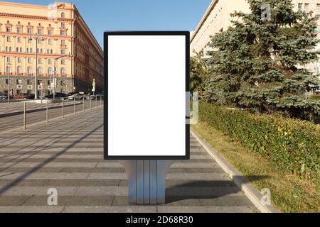 Werbung Plakatwand Stand Mock up auf der Straße. Stockfoto