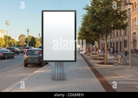 Werbung Plakatwand Stand Mock up auf der Straße. Stockfoto