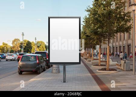 Werbung Plakatwand Stand Mock up auf der Straße. Stockfoto