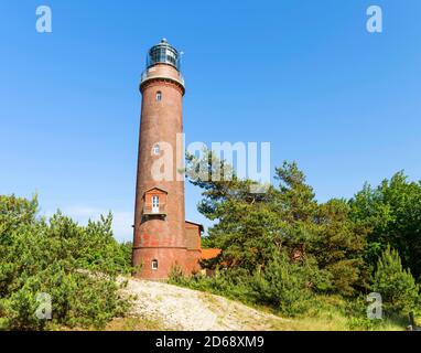 Leuchtturm Darßer Ort mit Museum namens Natureum auf dem Darß Halbinsel. Vorpommersche Gebiet NP. Europa, Deutschland, Vorlaeufiges amtliches, Juni Stockfoto