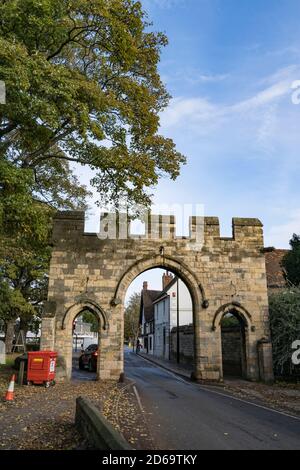 Wiederaufgebauter Priory Arch Priory Gate Lincoln City Lincolnshire Oktober 2020 Stockfoto