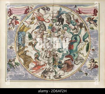 Titel: Die südliche Sternhemisphäre der Antike. Gravur von Harmonia Macrocosmica Ersteller: Andreas Cellarius Datum: c. 17. Medium: Handkolorierte Gravur Ort: The British Library Stockfoto