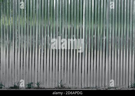 Neue gewellte Metall oder Zink Textur Oberfläche oder galvanische Stahl industriellen Textur und Hintergrund. Stockfoto