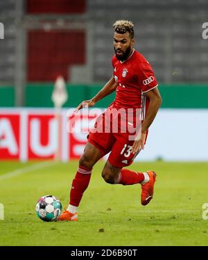 firo: 15. Oktober 2020, Fußball, DFB Pokal, Saison 2020/2021, 1. Runde, 1. FC Dvºren - FC Bayern Mvºnchen 0: 3, Eric Maxim Choupo-Moting, FC Bayern Mvºnchen, FCB, Mvºnchen, München, Individual Action, Einsatz weltweit Stockfoto