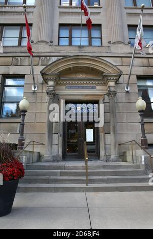 Oktober 2020, London, Ontario, Kanada. London Life Gebäude Eingangsschild. Luke Durda/Alamy Stockfoto