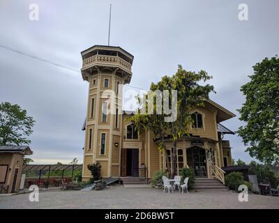 Schweden, Stockholm - Mai 30 2019: Außenansicht des Sommercafés Villa Lyran am 30 2019. Mai in Stockholm, Schweden. Stockfoto