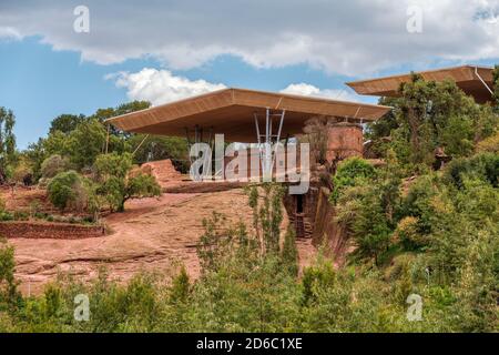 Biete Meskel, englischer Name Haus des Kreuzes, orthodoxe unterirdische Monolith Kirche in Stein gemeißelt. UNESCO-Weltkulturerbe, Lalibela Äthiopien, EIN Stockfoto