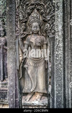 Alte Khmer Architektur Apsara Bas Relief. Stockfoto