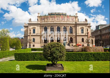 Rudolfinum (Rudolfinum) ist ein historisches Gebäude im Zentrum von Prag, die berühmt ist für seine Musik Stockfoto