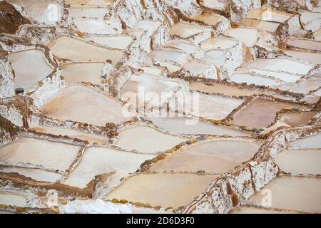 Salinas de Maras, in der Nähe von Cuzco, Perù Stockfoto