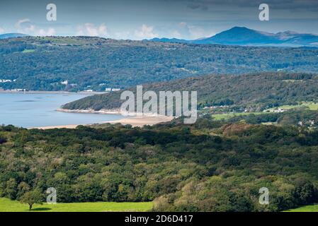 Blick über Far Arnside Richtung Lake District, Cumbria, UK. Stockfoto